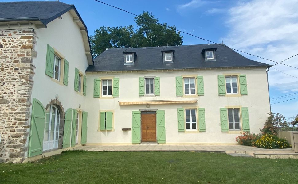 French property for sale - FCH977